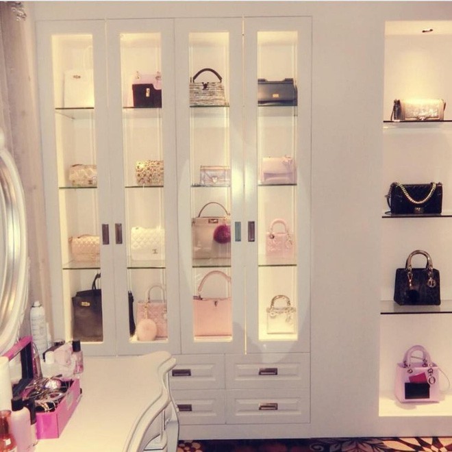 Phong cách khoe hàng hiệu của Hội con nhà giàu Việt tựu trung đều theo 4 gạch đầu dòng này